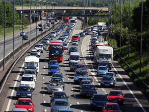 Supporting image for story: Man dies in M5 bridge fall near West Bromwich