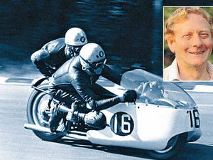 Supporting image for story: Tributes paid after sidecar champion Pip Harris dies