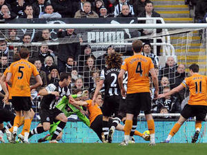 Supporting image for story: Wolves handed boost as Kevin Doyle declared fit for Fulham