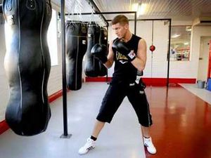 Supporting image for story: Ball and Male duel at boxing awards