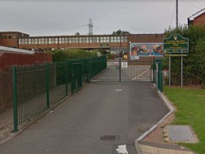Supporting image for story: More temporary school classrooms planned after safety fears over existing block