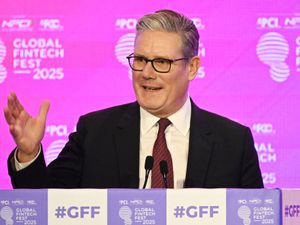 Supporting image for story: Starmer says no minister involved in collapse of China spy case