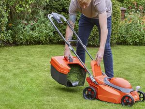 Cordless lawnmowers make cutting the grass such a quick and easy job