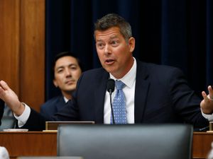 Supporting image for story: Trump picks former congressman and Fox host Sean Duffy as transport secretary