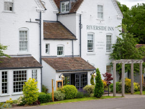 Supporting image for story: All the Greene King pubs in the West Midlands and Shropshire where you can stay for less this winter