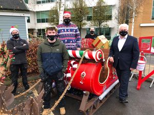 Supporting image for story: Ho, ho, ho! A splendid new sleigh for Santa