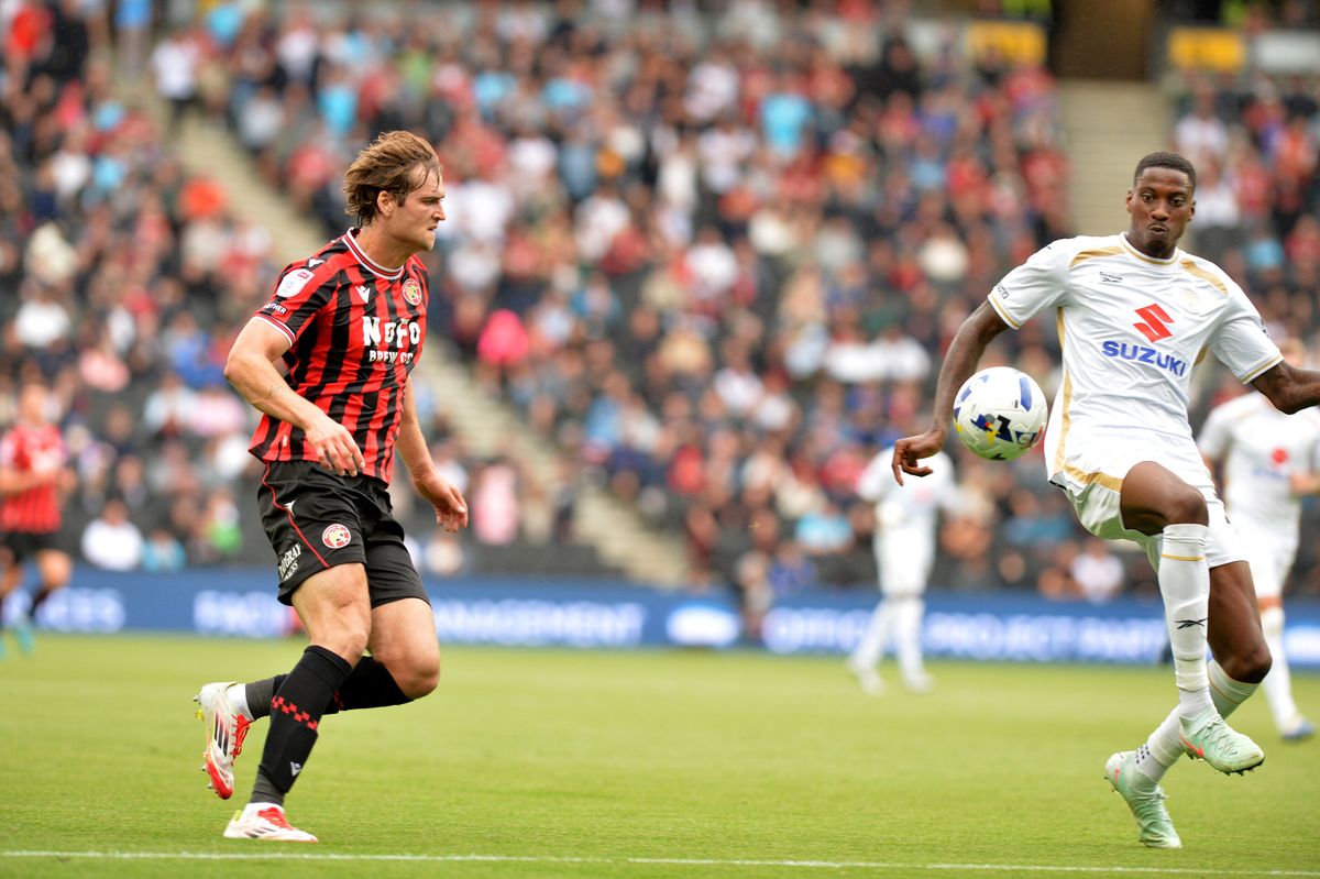 Tough period - Walsall to manage Aaron Pressley through broken hand issue