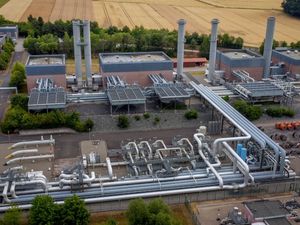 Supporting image for story: Russia temporarily stops gas flow through Nord Stream 1