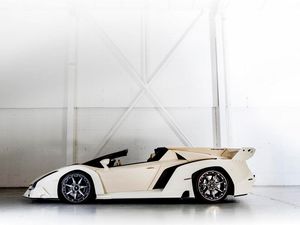 Supporting image for story: Luxury fleet of vehicles sells for more than £21m at auction