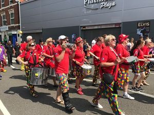 OH Festival parade in Old Hill. Photo: Darren Lester