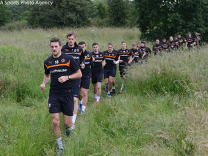 Supporting image for story: Wolves players back in training with early morning run