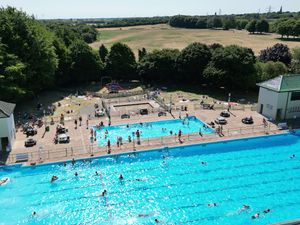 Supporting image for story: Third heatwave of the summer set to hit UK, Met Office says