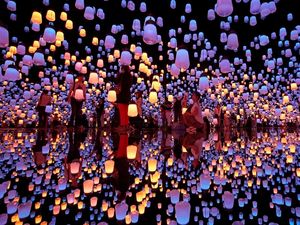 Supporting image for story: See the beautiful pictures from the Digital Art Museum in Toyko