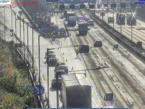 Supporting image for story: M6 lorry crash: Seriously injured driver taken to hospital as motorway is reopened