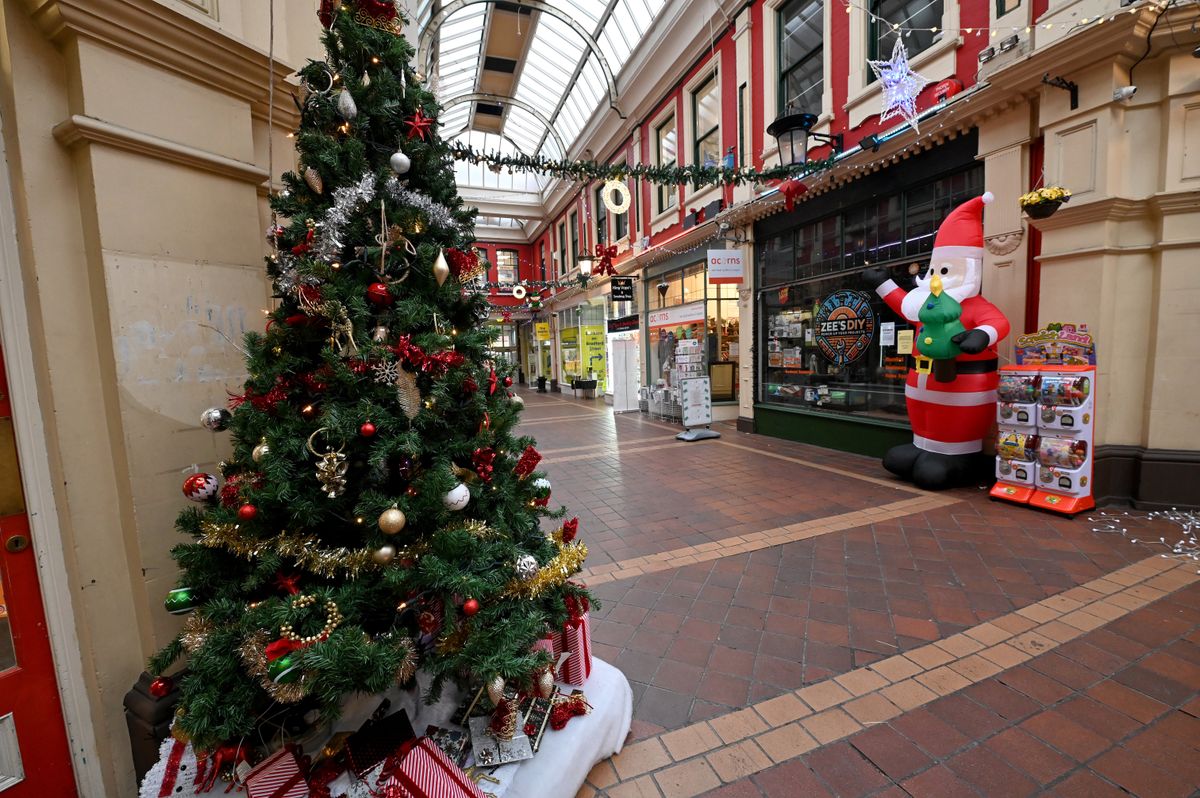 Walsall's Victorian Arcade turns on the style with colourful festive ...