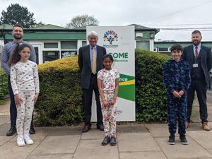 Supporting image for story: Sutton Coldfield youngsters get to quiz MP 