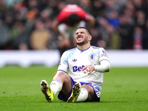 Supporting image for story: Man Utd 3 Aston Villa 1: Unai Emery's men lose third straight Premier League match