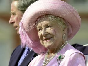 Supporting image for story: The queen consort who rebuilt the monarchy from the ruins of abdication scandal