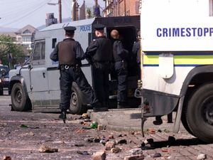 Supporting image for story: Initiative to calm interface tensions hindered when mobiles were switched off