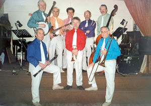 Ray played double bass with the Hale Street Stompers