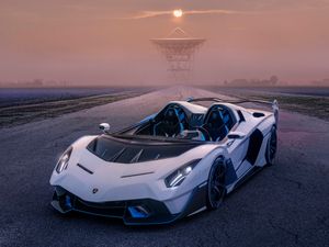 Supporting image for story: Lamborghini reveals one-off open-top V12 track car called SC20