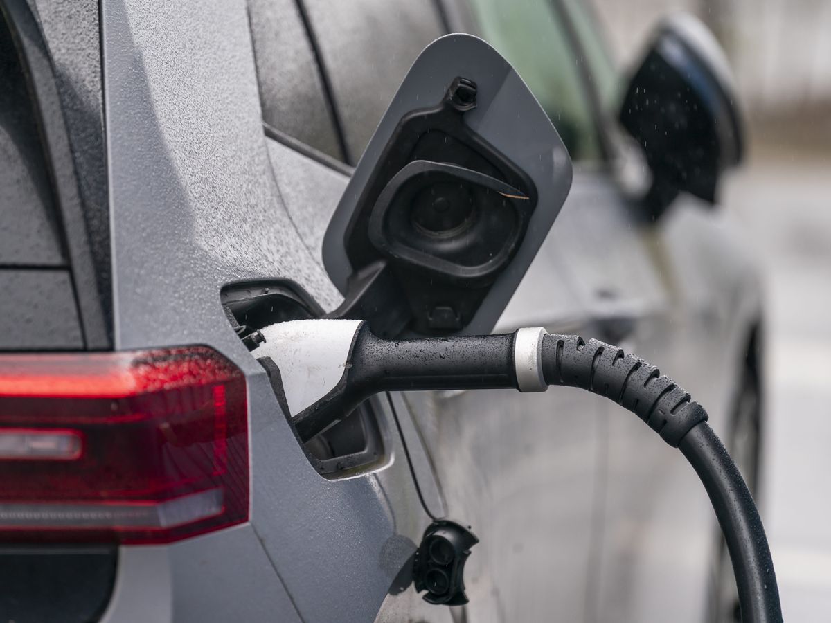 Japanese car firms at bottom of UK electric sales ranking