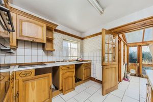 3 bedroom detached house