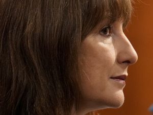 Supporting image for story: Reeves: UK will not be ‘buffeted around’ amid Trump tariff threats