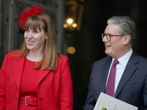 Supporting image for story: Starmer hints at comeback for ‘fantastic’ Rayner