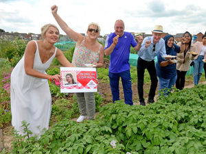 Supporting image for story: Tribute to Jo Cox held in Wolverhampton