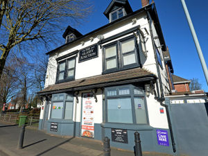 Supporting image for story: Wolverhampton pub loses licence after lockdown breach