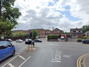 Supporting image for story: Witness appeal after girl, 12, hit by car in Stourbridge and left with 'serious' leg injuries