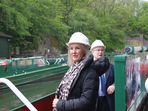 Supporting image for story: Culture Minister Caroline Dinenage visited Dudley Canal and River Trust