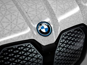 Supporting image for story: BMW Group to launch fully vegan interiors from 2023
