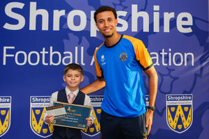 Luca Hoole presents Sebastian Guy (left) with Bobby Moore award. (Photo by Ashley Griffiths - Grifftersworld Photography)