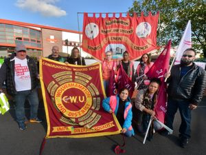 Supporting image for story: Black Country union bosses accuse Royal Mail of 'scare tactics' after company announces 6,000 redundancies