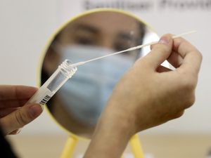 Supporting image for story: Past Covid infection ‘does not fully protect young people against reinfection’