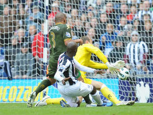 Supporting image for story: Pictures of all the match action