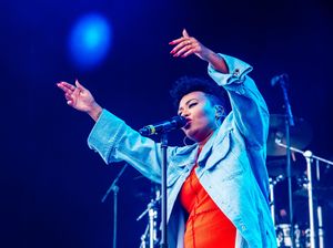 Supporting image for story: V Festival 2017: Emeli Sande - review