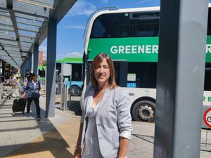 Supporting image for story: Young people to get £1 bus fares across Wales from today
