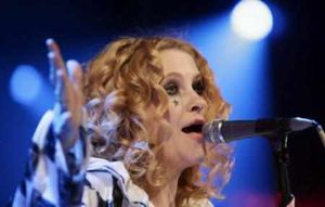 Supporting image for story: Goldfrapp to hit Seventh heaven live
