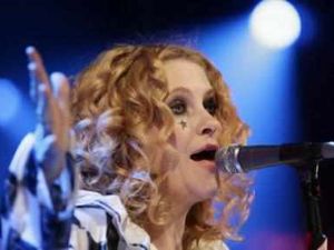 Supporting image for story: Goldfrapp to hit Seventh heaven live