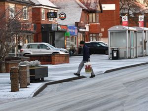 Supporting image for story: Cold weather expected to grip Black Country - with snow and temperatures as low as -4 predicted