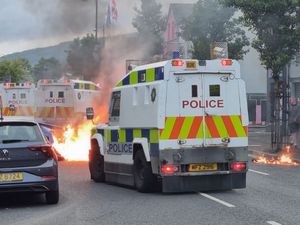Supporting image for story: Business and cars set on fire as fresh violence breaks out in Belfast