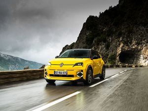 Supporting image for story: First Drive: Renault’s 5 is an urban EV with extra character