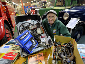 Supporting image for story: Enthusiasts flock to transport collector's fair in Aldridge