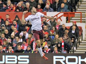 Supporting image for story: Nottingham Forest 1 Aston Villa 3 - Report and pictures