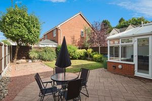 The garden is private and well maintained