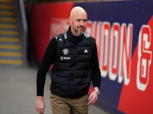 Supporting image for story: Erik ten Hag insists Manchester United are continuing to make progress