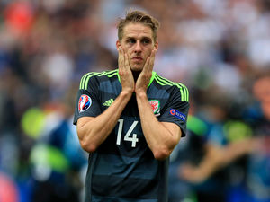 Supporting image for story: Former Wolves and Shrewsbury Town midfielder Dave Edwards retires from international football